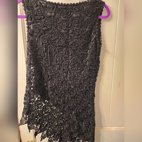 Black Lace asymmetrical Tank Top - Picture 4 of 5